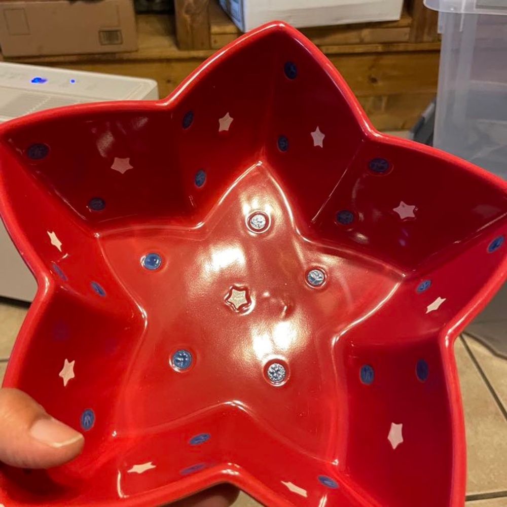 Temp-tations by QVC Red, white, and blue star-shaped bowl.